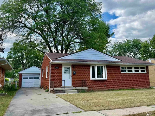 946 Western Ave, Monroe, MI 48161
