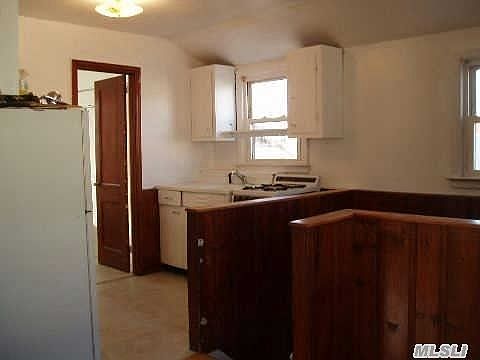2nd image of 78A Deer Park Ave
