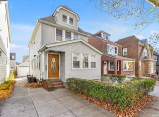 14630 20th Rd, Whitestone, NY 11357
