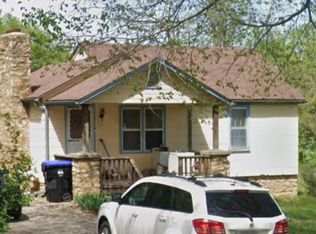 1424 SE 23rd St, Topeka, KS 66605