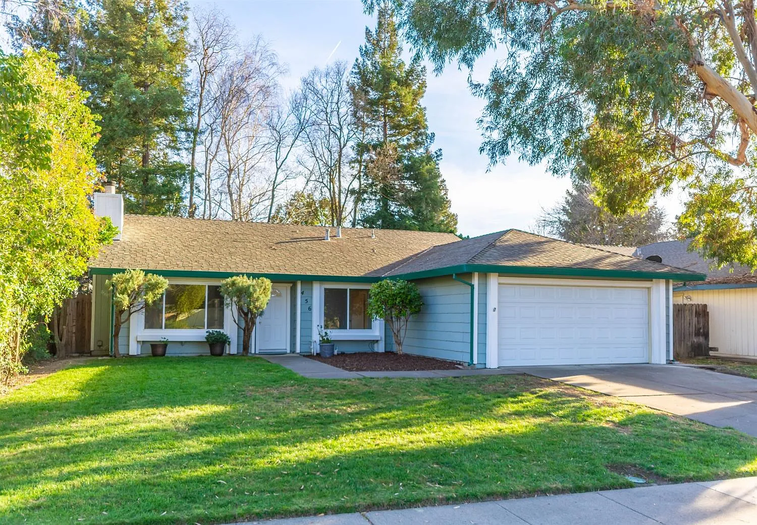456 Little River Way photo 1