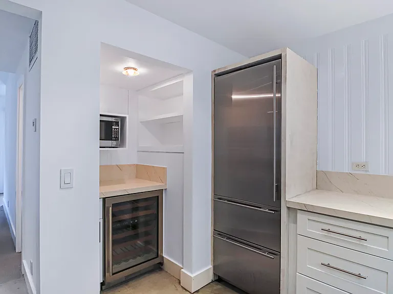 222 Park Ave — Photo 7