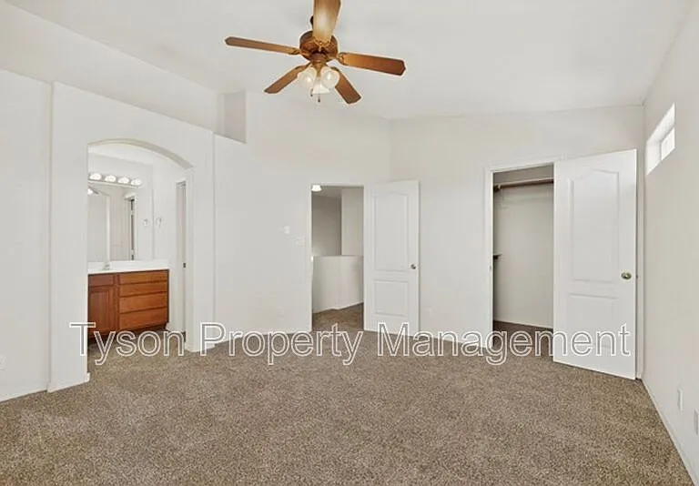 5648 Valle Alegre Pl NW — Photo 17