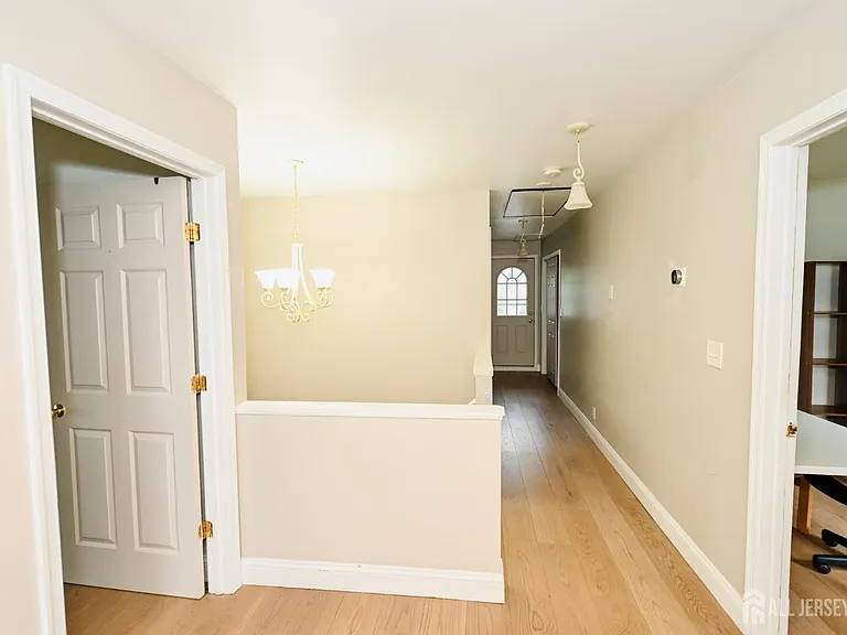 11 Baxter Rd — Photo 17