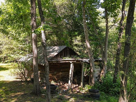 3rd image of 1215 Lucius Beasley Rd