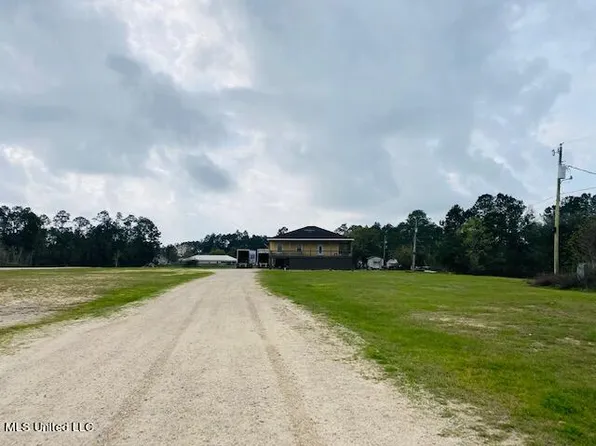 9003 Kiln Waveland Cutoff Rd, Bay Saint Louis, MS 39520