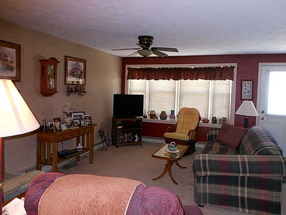 3rd image of 1071 N Miami Ave