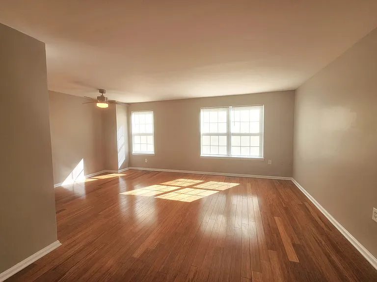 9139 September Ln — Photo 4