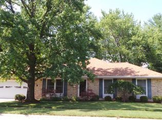 1019 Westgate Dr, Charleston, IL 61920