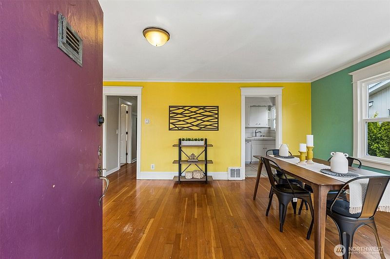 4th image of 1911 13th Street