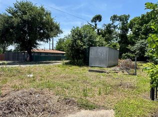 7309 N Main St, Houston, TX 77022