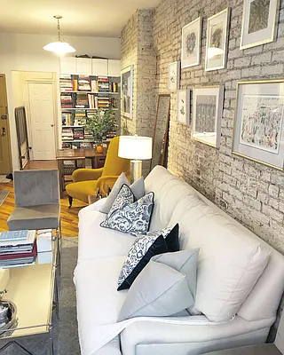 Rented by New York Manhattan Real Estate Incorporated | media 21