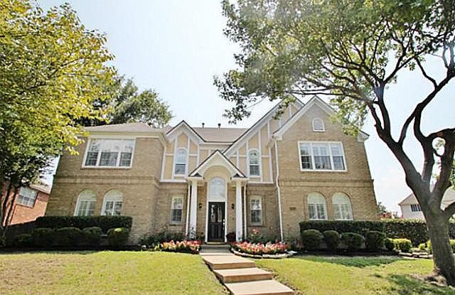 1st image of 2916 Shadywood Ln
