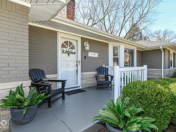 3rd image of 7950 Barlum Dr