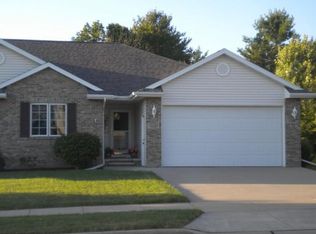 1312 Cherry St, Kaukauna, WI 54130