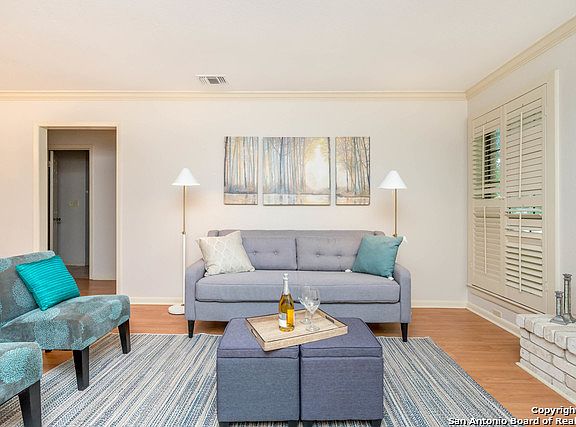 2nd image of 2611 Eisenhauer Rd APT 308