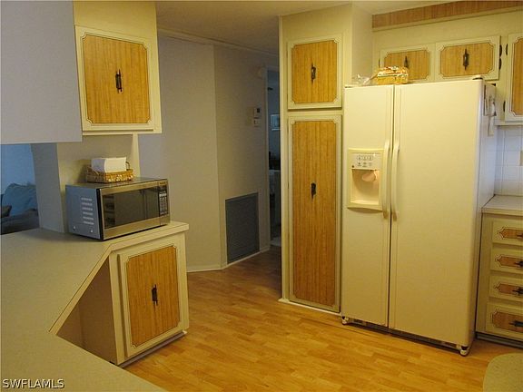 4th image of 17770 E Peppard Dr