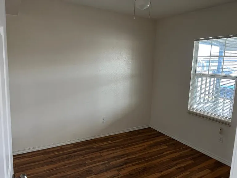 1421 S Beckley Rd #3-M — Photo 5