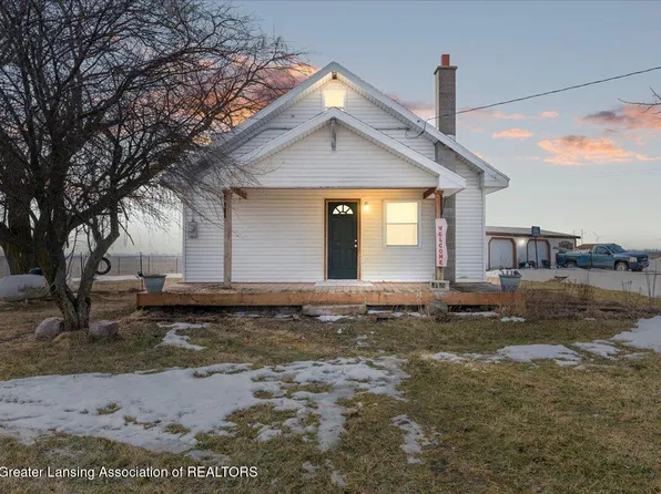 4210 E Hayes Rd, Ithaca, MI 48847