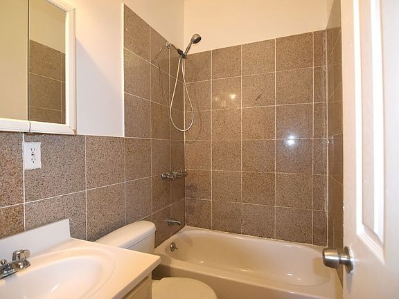 5th image of 293 N 7th St #1D