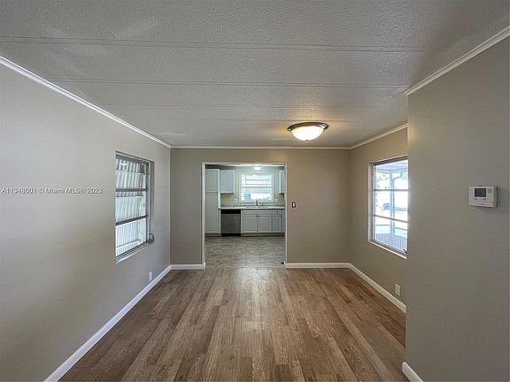 3rd image of 2903 Harbor Ln #2903