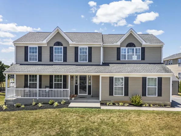 143 Nantucket Dr, Reading, PA 19605
