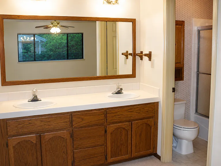 12930 Mott Ct — Photo 6