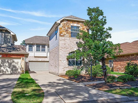 3rd image of 31 Jadewing Ct