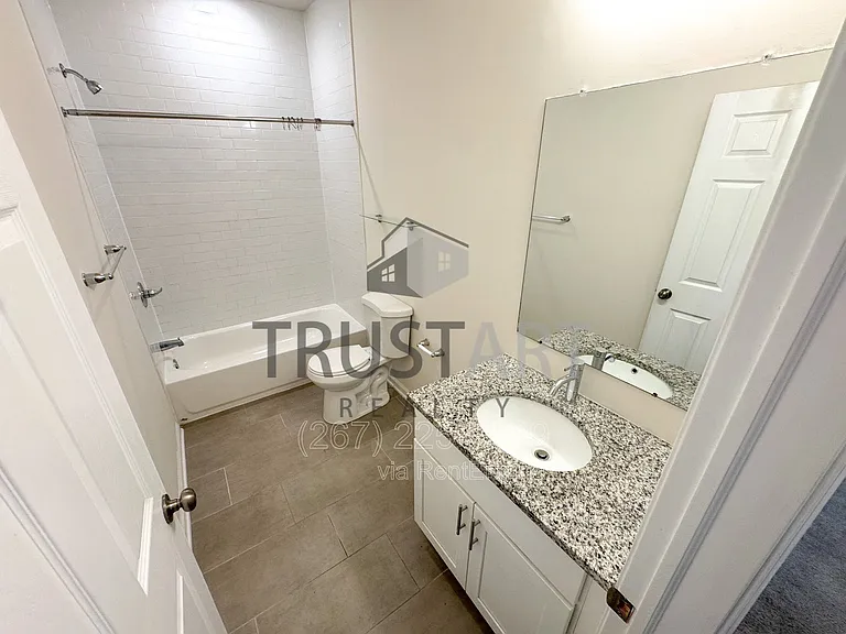 1327 S 27th St — Photo 16