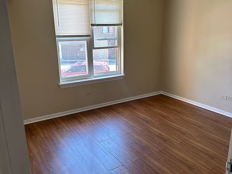 4153 Essex Ct #1W — Photo 9