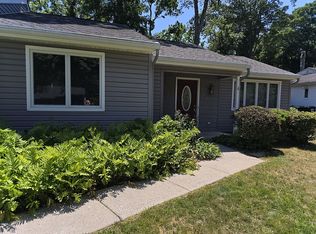 520 Holly Brook Rd, Absecon, NJ 08205