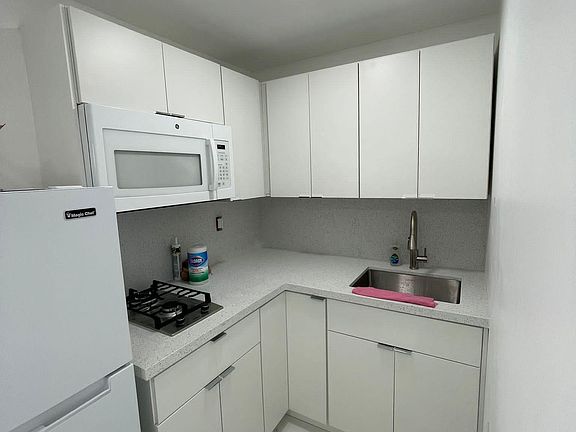 2nd image of 1542 NE 145th St #1
