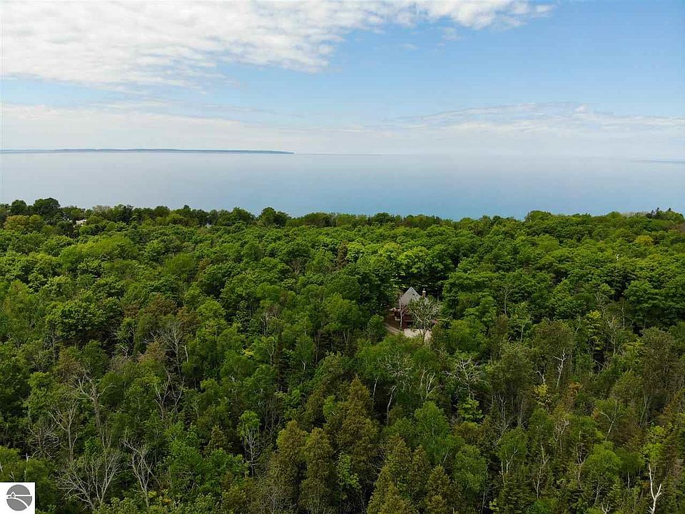 7650 N Gills Pier Rd, Northport, MI 49670 | Zillow