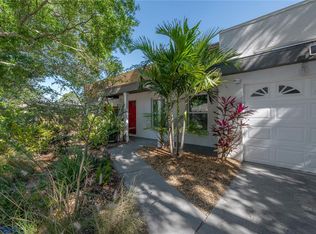 2905 W Paxton Ave, Tampa, FL 33611