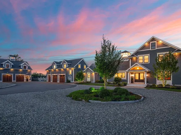 17 Chestnut Ln, Littleton, MA 01460