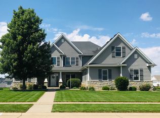 600 St Andrews Cir, Eldridge, IA 52748