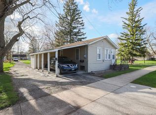 5938 Dunham Rd, Downers Grove, IL 60516