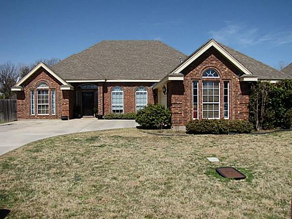 2nd image of 3510 Silver Oaks Dr