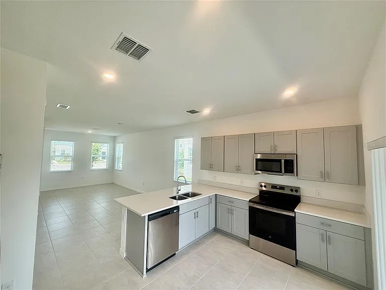 3161 Skyline Loop — Photo 12