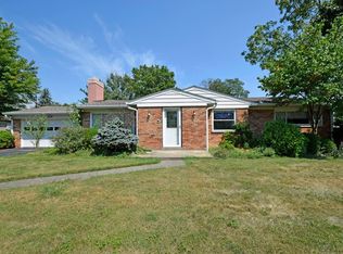 624 Sonny Ln, Cincinnati, OH 45244