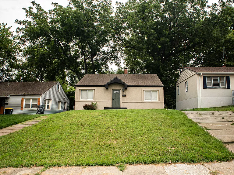6315 S Benton Ave — Photo 1