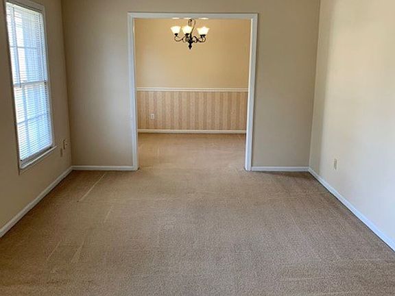 3rd image of 4013 Foxborough Blvd