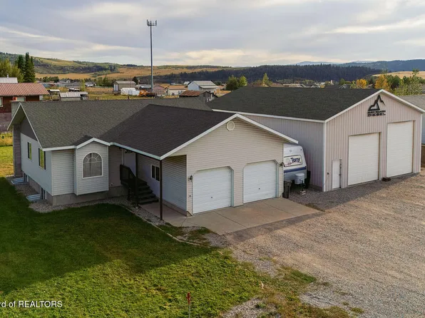 270 A St, Bedford, WY 83112