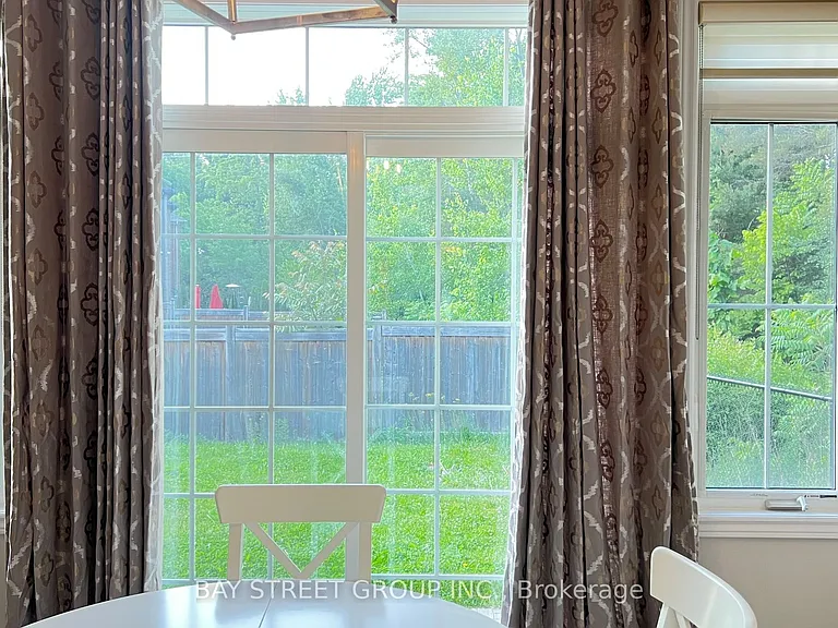 116 Riding Mountain Dr — Photo 11