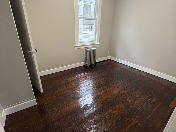 5th image of 33 Howard St Floor 1