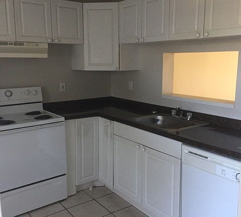5th image of 7921 Southgate Blvd #5D