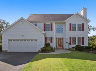 516 Shark Ln, Manahawkin, NJ 08050