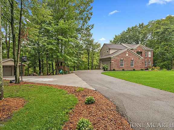 3rd image of 13046 Bowen Lake Dr