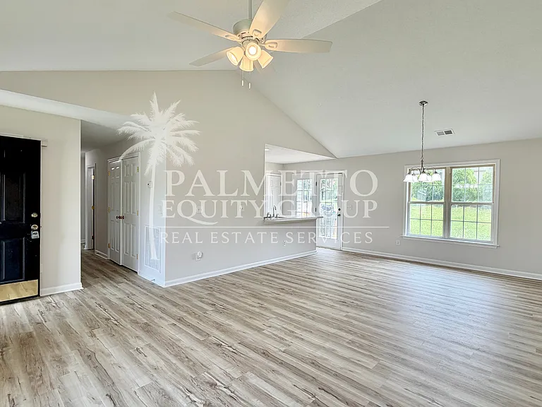 700 Brushy Fork Dr — Photo 3