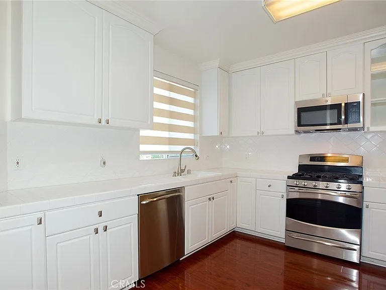 2345 Montrose Ave #5 — Photo 14